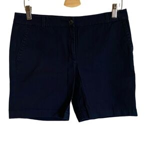Talbot’s The Weekend Shirt Classic Navy Shorts. Size 6. Pockets.